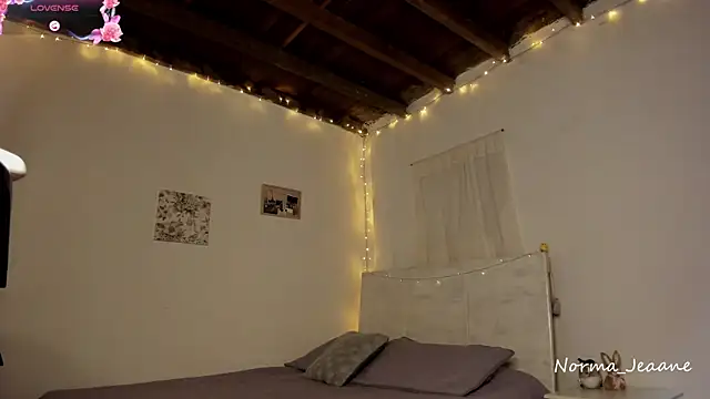 Norma-Jeaane online show from 03-20-25, 04:20