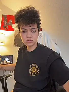 Snapshot of rafamarianoofc chatting on 11-01-25, 01:24 rafamarianoofc online show from 11-01-25, 01:24