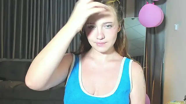 HanahCute online show from 03-08-25, 08:57