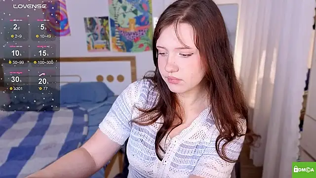 HanahCute online show from 11-18-25, 10:36