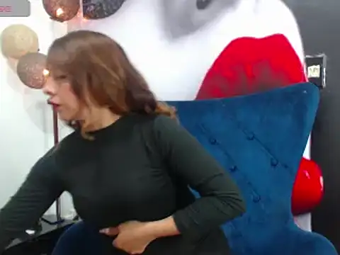 ameliefederline11 online show from 01-05-25, 06:56