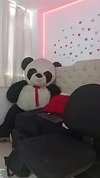 Snapshot of ameliefederline11 chatting on 02-19-26, 03:08 ameliefederline11 online show from 02-19-26, 03:08