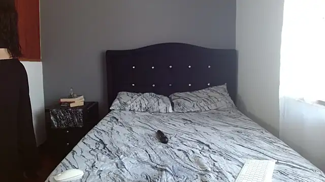 Emilia 1995 online show from 12-01-25, 02:55