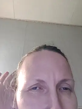 Evelina cute online show from 01-16-25, 08:25