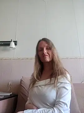 Evelina cute online show from 10-01-25, 10:10