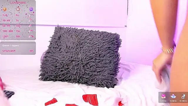 Snapshot of nyna_1 chatting on 02-14-25, 02:50 nyna 1 online show from 02-14-25, 02:50