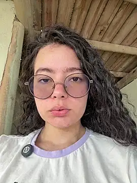 Snapshot of Antoniart_ chatting on 11-05-25, 02:28 Antoniart online show from 11-05-25, 02:28