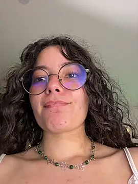 Snapshot of Antoniart_ chatting on 12-04-25, 02:54 Antoniart online show from 12-04-25, 02:54