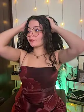 Snapshot of Antoniart_ chatting on 12-15-25, 03:22 Antoniart online show from 12-15-25, 03:22