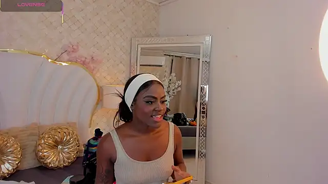 Snapshot of IsabellaBromsS chatting on 09-16-25, 08:43 IsabellaBromsS online show from 09-16-25, 08:43