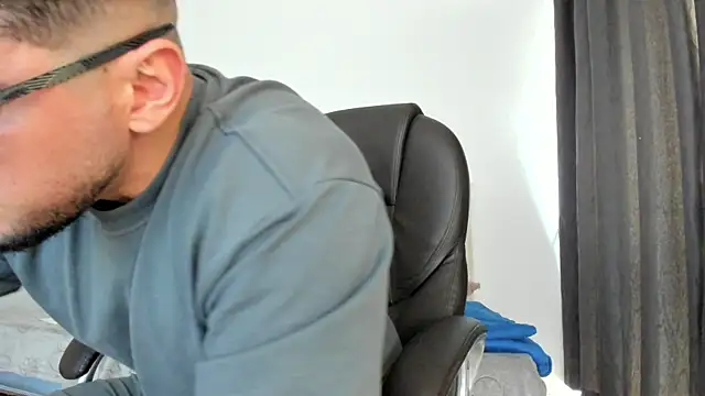 Teilor Creed online show from 11-29-25, 06:22