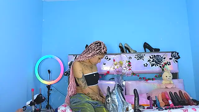 Snapshot of gabbiefoxthx chatting on 01-19-25, 01:21 gabbiefoxthx online show from 01-19-25, 01:21