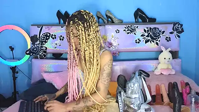 Snapshot of gabbiefoxthx chatting on 01-23-25, 07:22 gabbiefoxthx online show from 01-23-25, 07:22