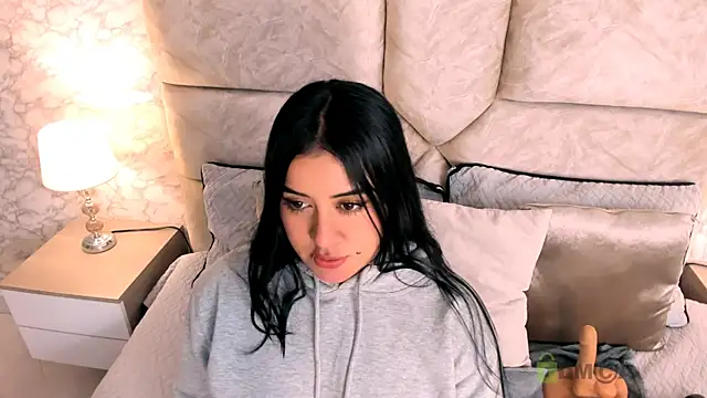 amatista  smith online show from 02-09-25, 12:49