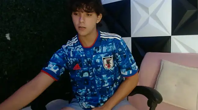 Dani cumboy online show from 12-18-24, 01:15