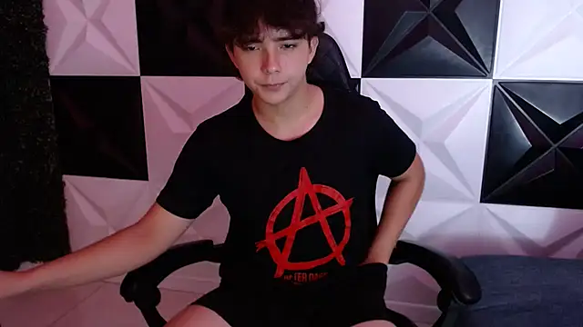 Dani cumboy online show from 01-19-25, 03:29