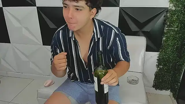 Dani cumboy online show from 10-10-25, 02:05