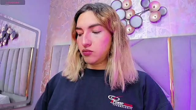 TomLondon  online show from 01-07-26, 01:35