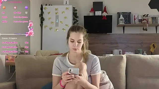 Snapshot of Girl_alone_home chatting on 02-15-25, 04:58 Girl alone home online show from 02-15-25, 04:58