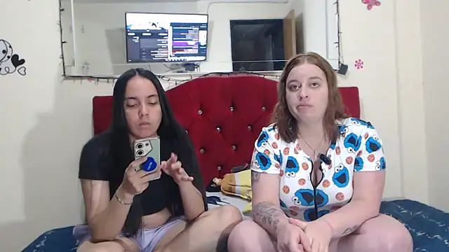 Snapshot of Lola_barbara chatting on 12-27-24, 01:43 Lola barbara online show from 12-27-24, 01:43