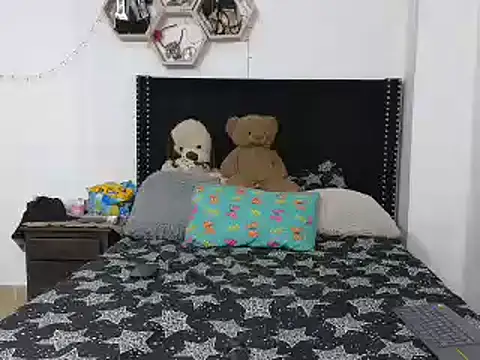 charlotte 077 online show from 02-12-25, 07:02