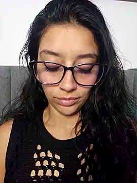 BrittanyDiaz online show from 11-04-25, 07:35