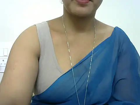 Snapshot of rashmika_reddy chatting on 07-28-26, 03:21 rashmika reddy online show from 07-28-26, 03:21