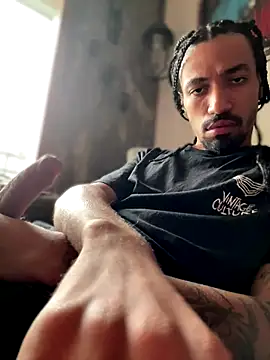 Snapshot of hotcamboy420 chatting on 12-04-24, 06:50 hotcamboy420 online show from 12-04-24, 06:50