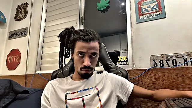 Snapshot of hotcamboy420 chatting on 01-31-25, 11:13 hotcamboy420 online show from 01-31-25, 11:13