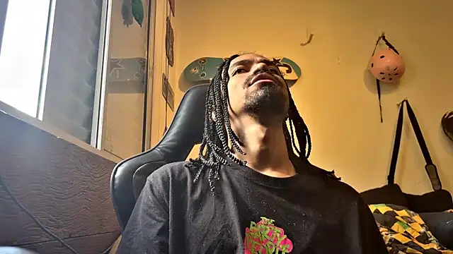 Snapshot of hotcamboy420 chatting on 02-06-25, 04:14 hotcamboy420 online show from 02-06-25, 04:14