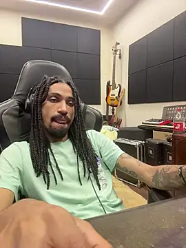 hotcamboy420 online show from 02-25-26, 06:01