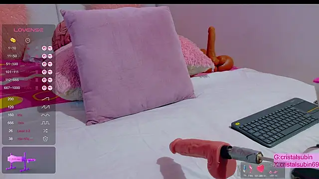 Snapshot of cristal_subin69 chatting on 10-23-25, 12:37 cristal subin69 online show from 10-23-25, 12:37