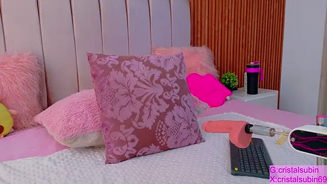 Snapshot of cristal_subin69 chatting on 11-03-25, 01:56 cristal subin69 online show from 11-03-25, 01:56