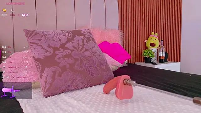 Snapshot of cristal_subin69 chatting on 11-22-25, 12:15 cristal subin69 online show from 11-22-25, 12:15