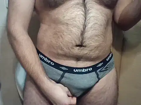 Snapshot of alexfala99 chatting on 12-15-24, 07:10 alexfala99 online show from 12-15-24, 07:10