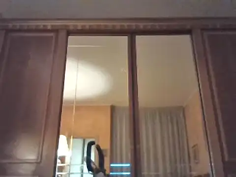 Snapshot of alexfala99 chatting on 01-06-25, 05:06 alexfala99 online show from 01-06-25, 05:06