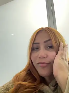 LeahxBarker online show from 10-19-25, 05:41