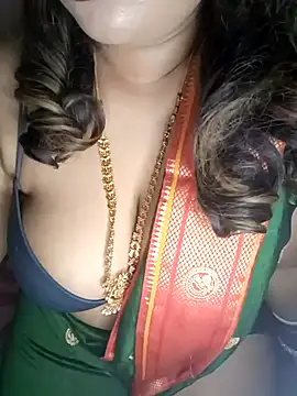 Snapshot of Leo_shreya_888 chatting on 12-21-24, 04:03 Leo shreya 888 online show from 12-21-24, 04:03