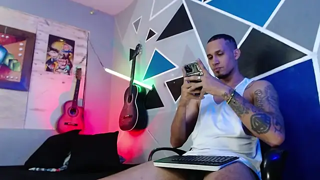 MagnusFrost online show from 11-12-25, 05:52