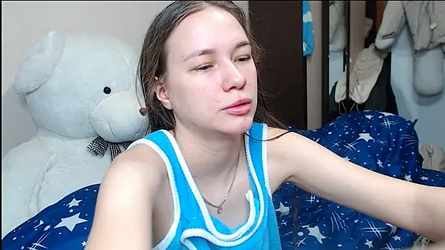 leila bambi  online show from 01-30-25, 01:22