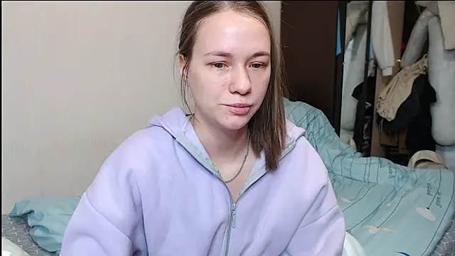 leila bambi  online show from 02-19-25, 10:31