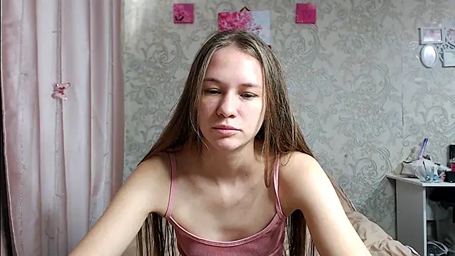 leila bambi  online show from 10-09-25, 06:22