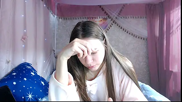 Snapshot of leila_bambi_ chatting on 01-15-26, 10:20 leila bambi online show from 01-15-26, 10:20