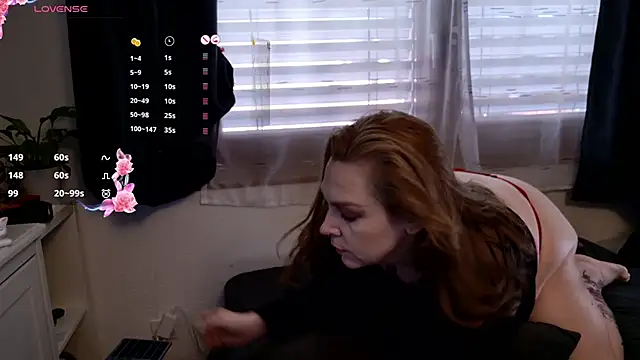 Big Beautiful MILF online show from 09-18-25, 12:51