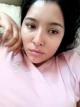 Snapshot of Zetrionn chatting on 12-03-24, 07:11 Zetrionn online show from 12-03-24, 07:11