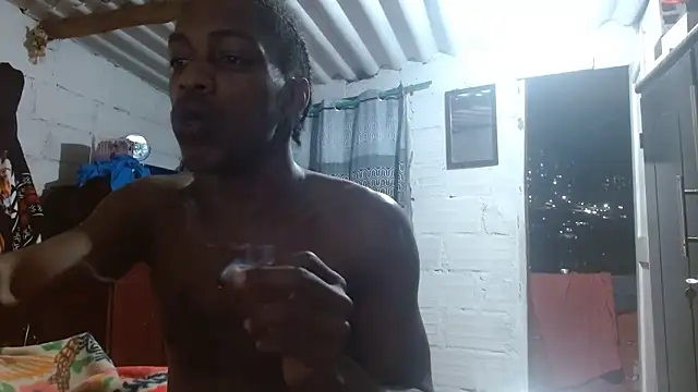 Larry-n-clouds online show from 01-18-26, 01:31