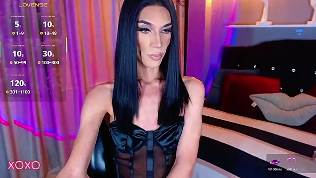 camila hootie online show from 11-14-25, 08:40