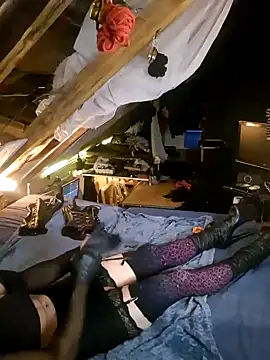 Snapshot of Xenia-Cosmo chatting on 01-05-25, 02:38 Xenia-Cosmo online show from 01-05-25, 02:38