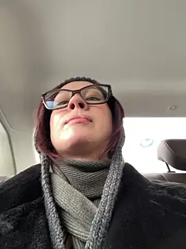 Snapshot of RinaCat chatting on 01-17-25, 05:32 RinaCat online show from 01-17-25, 05:32