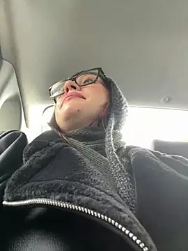 Snapshot of RinaCat chatting on 01-31-25, 05:30 RinaCat online show from 01-31-25, 05:30